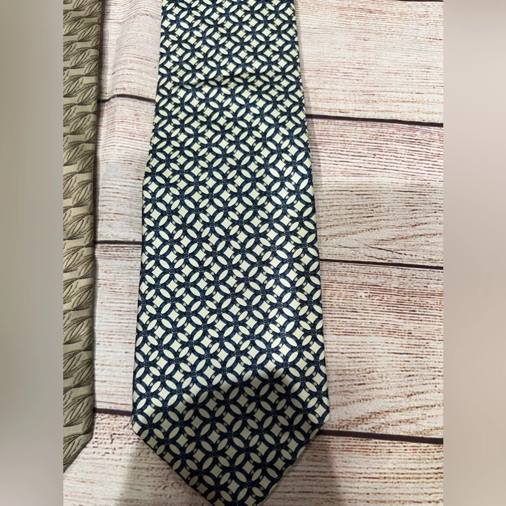 DKNY And Bret Pulitzer for Lord and Taylor Two Men’s Neck Ties